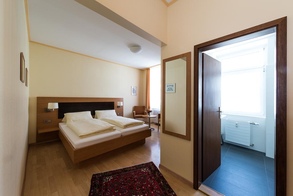 Hotel Hirschen 콘스탄츠 외부 사진
