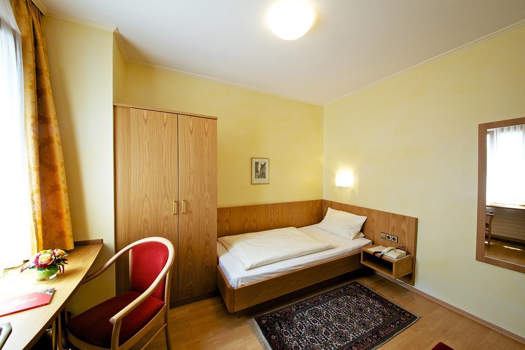 Hotel Hirschen 콘스탄츠 외부 사진