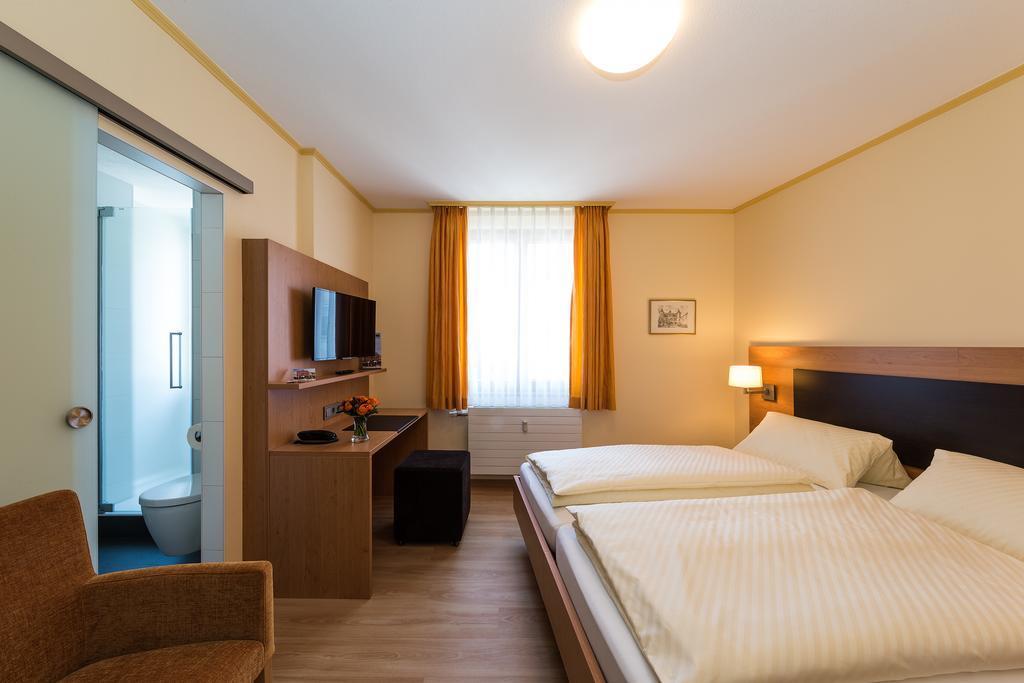 Hotel Hirschen 콘스탄츠 외부 사진