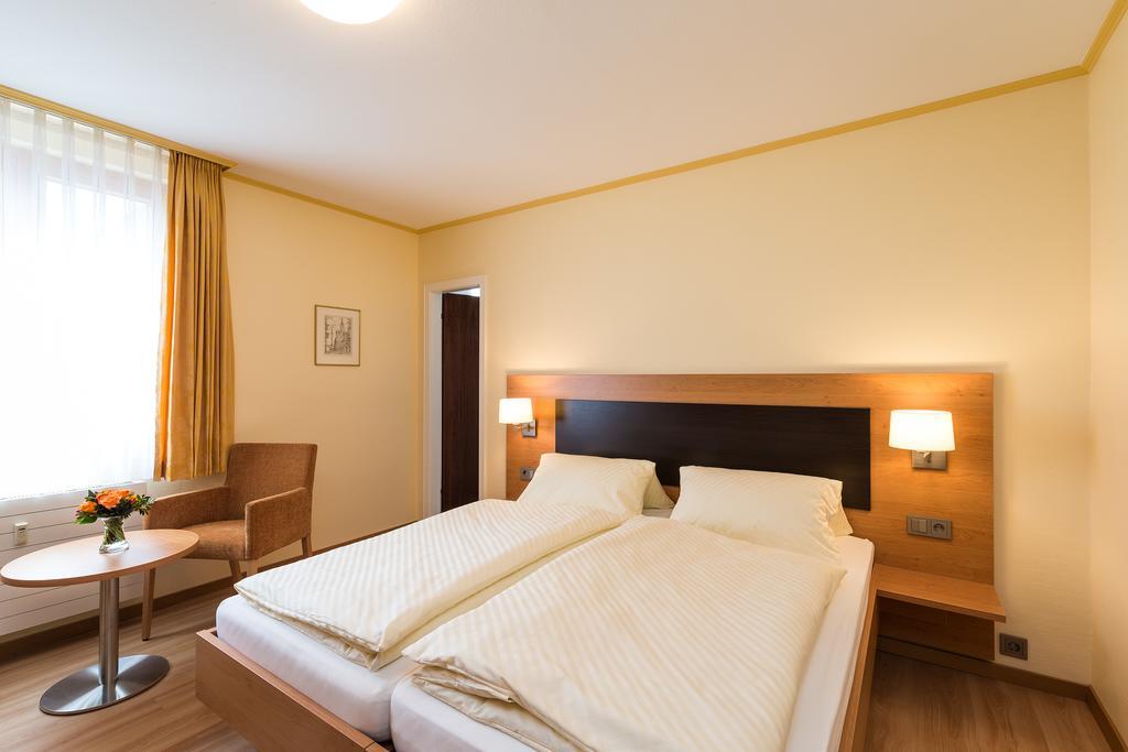 Hotel Hirschen 콘스탄츠 외부 사진